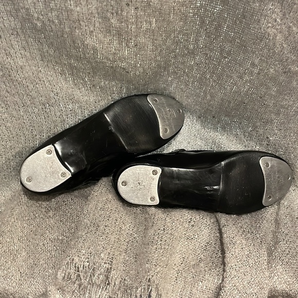 American Ballet Theatre tap shoes patent leather, size 2 1/2, Very Good Shape! - Picture 3 of 7